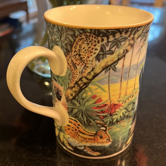 Royal Canterbury Coffee Mug - African Wildlife Lion Cheetah Bone China - Picture 8 of 8